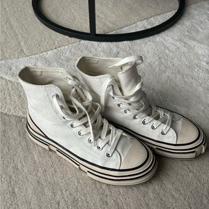 Jeffrey Campbell Sneaker